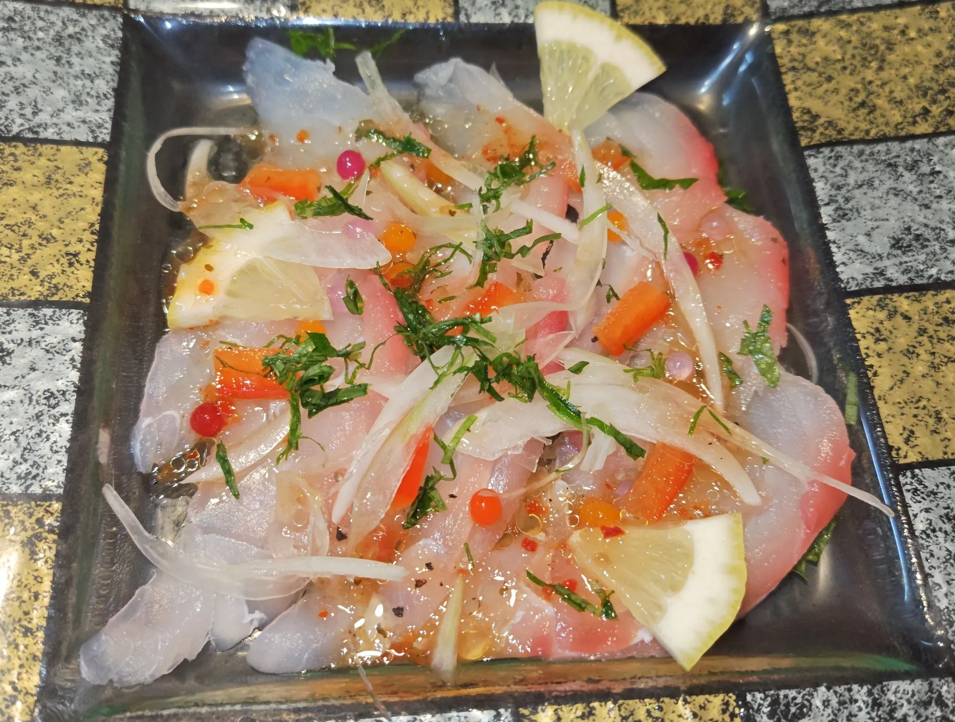 鯛のカルパッチョ